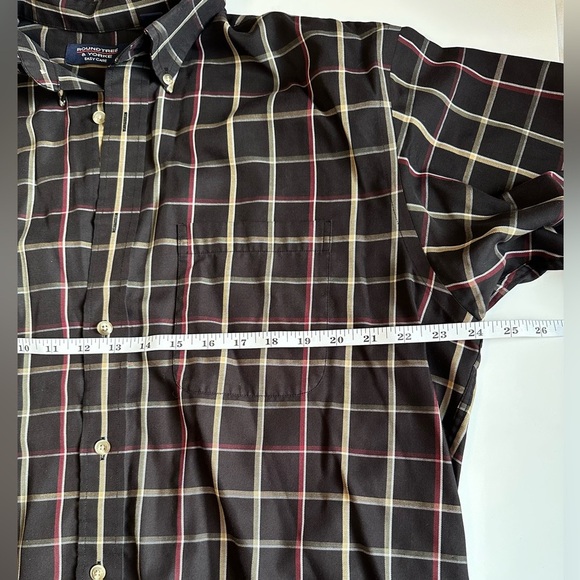 Roundtree & Yorke Mens L Button Up Shirt Brown Plaid Easy Care Cotton Blend - Picture 4 of 6